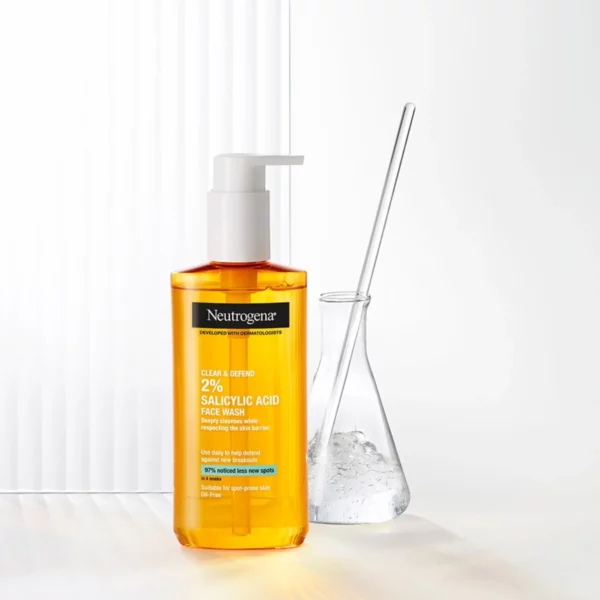ژل شستشو نوتروژینا مدل Clear & Defend 2% Salicylic Acid حجم 200ml